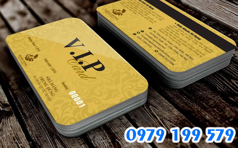 Mẫu thiết kế card vip với tông màu vàng đặc trưng